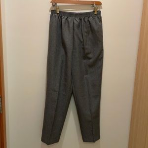 ❤️White Stag gray pants